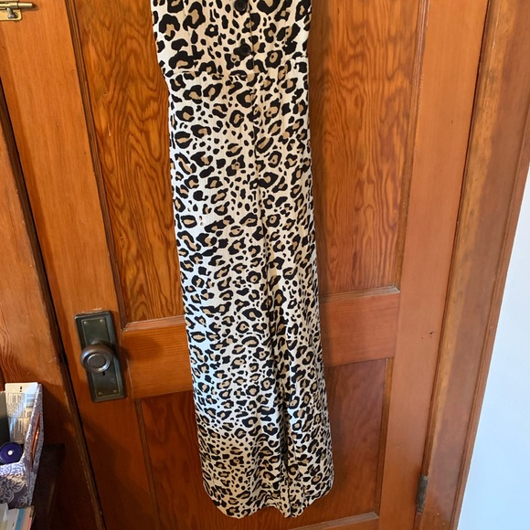 3/$12🔸Willow and Root Animal Print Jumper - Picture 4 of 13